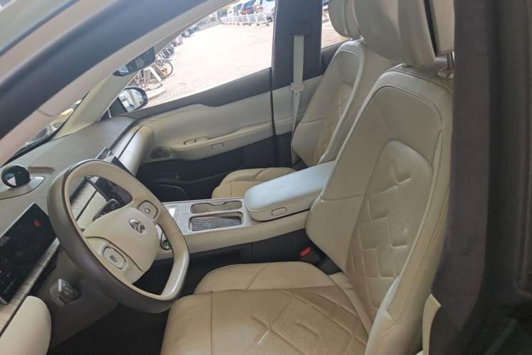 Used Nio ET7 2022 100kWh First Edition Left Front Seat