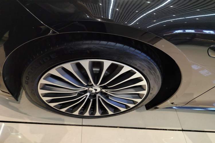 Used Nio ET7 2022 100kWh First Edition Left Front Wheel Hub