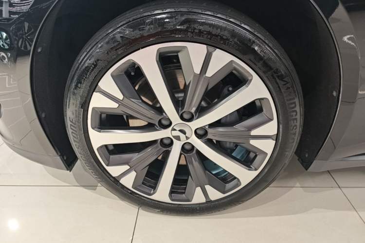 Used Nio ET7 2022 100kWh First Edition Left Front Wheel Hub