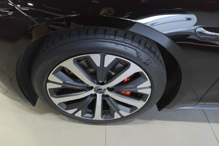 Used Nio ET7 2022 100kWh First Edition Left Front Wheel Hub