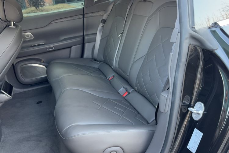 Used Nio ET7 2022 100kWh First Edition Left Rear Seat