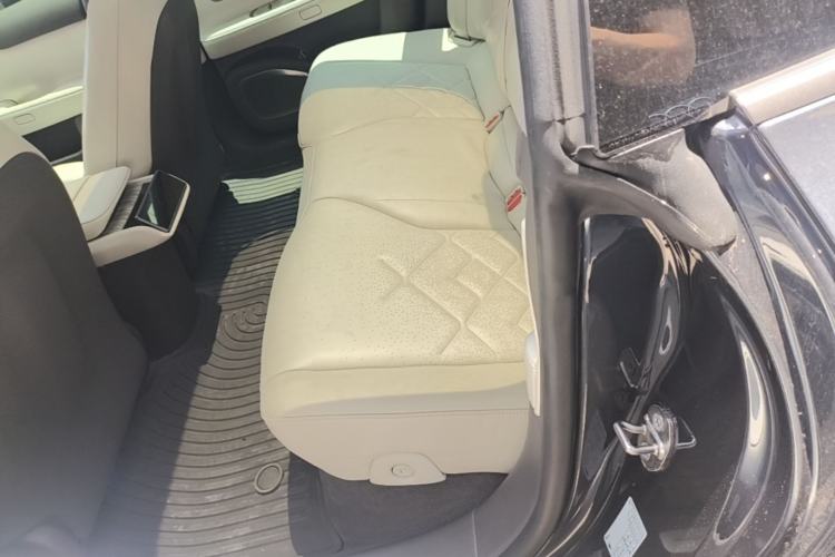 Used Nio ET7 2022 100kWh First Edition Left Rear Seat