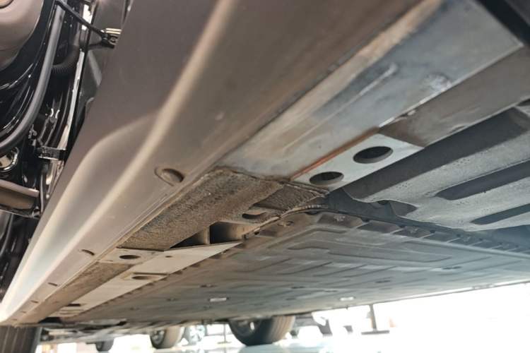 Used Nio ET7 2022 100kWh First Edition Left Side Sill