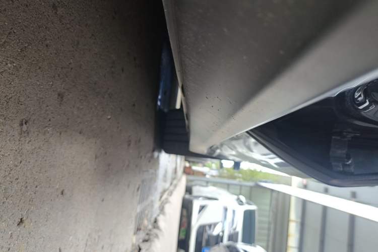 Used Nio ET7 2022 100kWh First Edition Left Side Sill