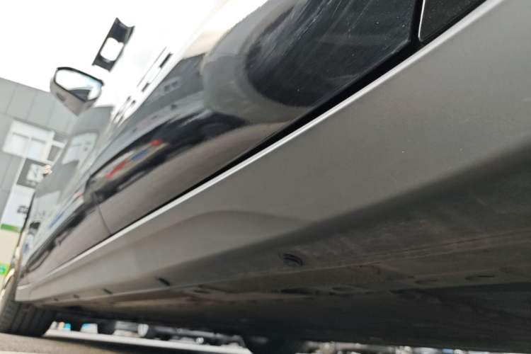 Used Nio ET7 2022 100kWh First Edition Left Side Sill