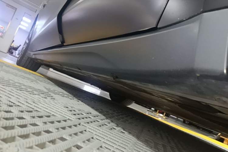 Used Nio ET7 2022 100kWh First Edition Left Side Sill