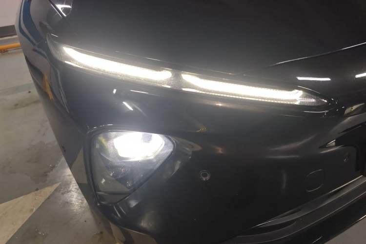 Used Nio ET7 2022 100kWh First Edition Right Front Headlight