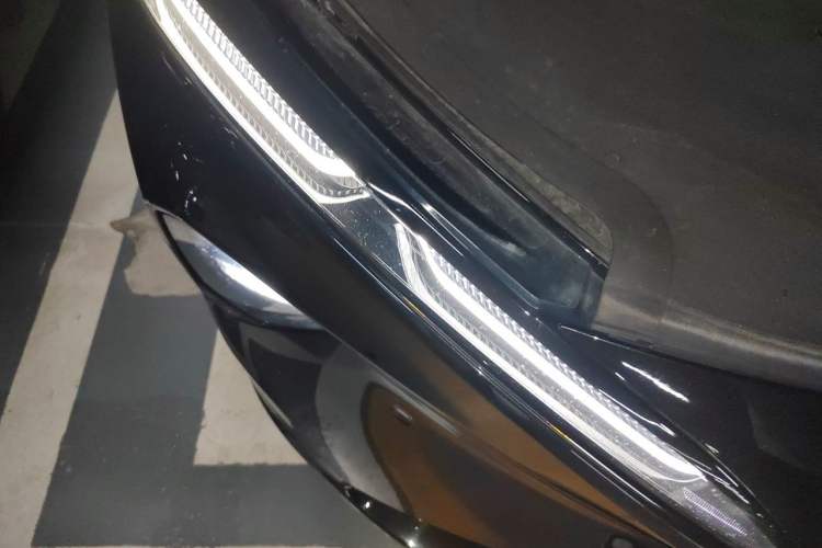 Used Nio ET7 2022 100kWh First Edition Right Front Headlight