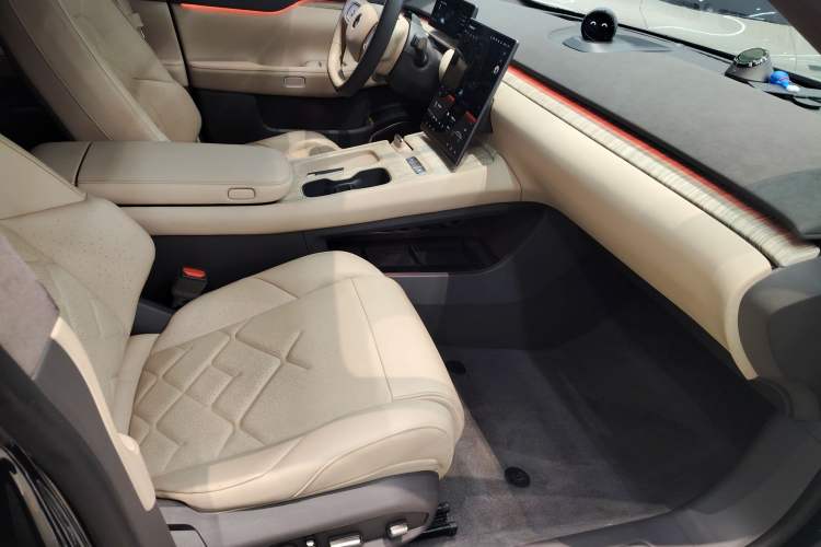 Used Nio ET7 2022 100kWh First Edition Right Front Seat