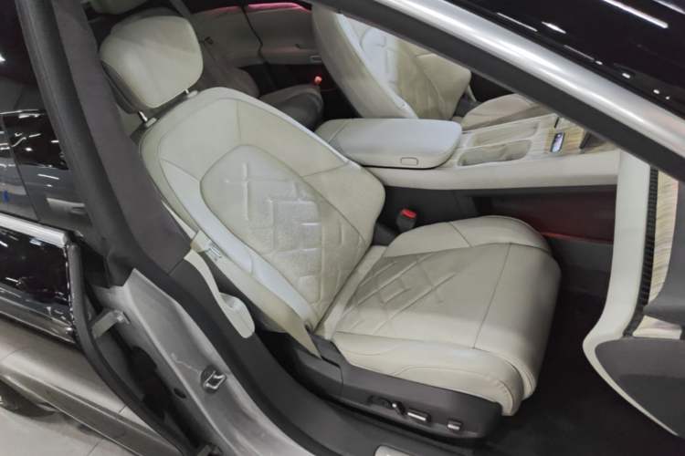 Used Nio ET7 2022 100kWh First Edition Right Front Seat
