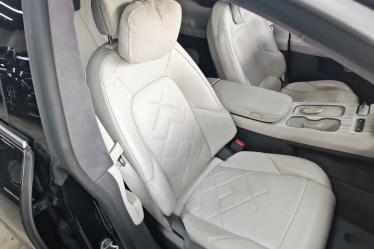 Used Nio ET7 2022 100kWh First Edition Right Front Seat
