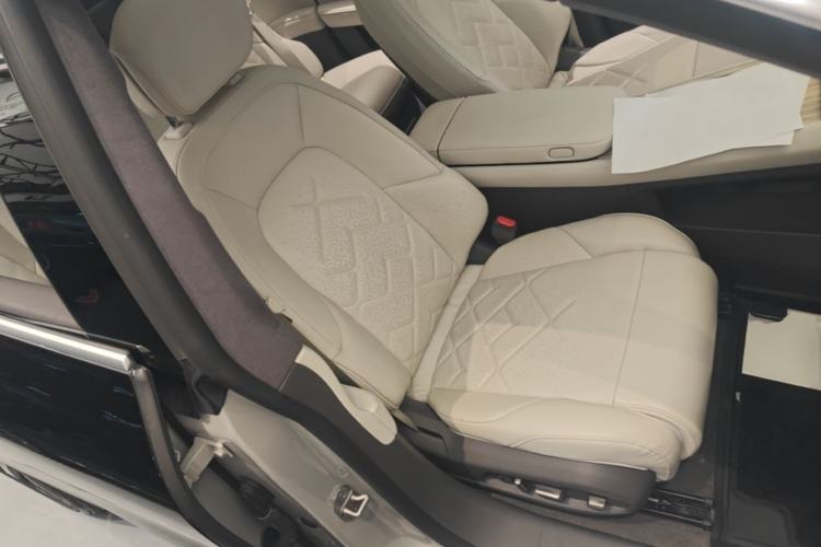 Used Nio ET7 2022 100kWh First Edition Right Front Seat