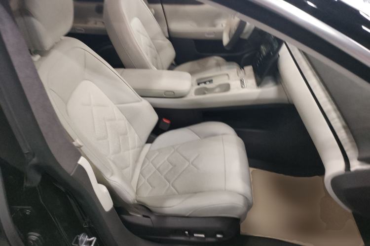 Used Nio ET7 2022 100kWh First Edition Right Front Seat