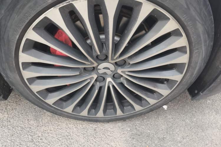 Used Nio ET7 2022 100kWh First Edition Right Front Wheel Hub