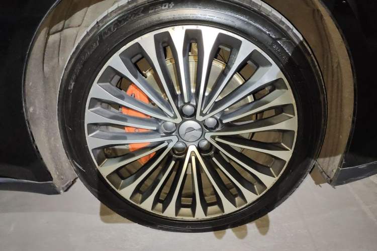 Used Nio ET7 2022 100kWh First Edition Right Front Wheel Hub