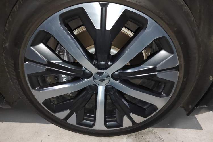 Used Nio ET7 2022 100kWh First Edition Right Front Wheel Hub