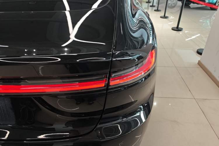 Used Nio ET7 2022 100kWh First Edition Right Rear Taillight