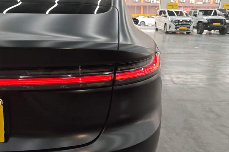Used Nio ET7 2022 100kWh First Edition Right Rear Taillight