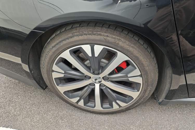 Used Nio ET7 2022 100kWh First Edition Right Rear Wheel Hub