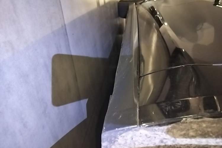 Used Nio ET7 2022 75 kWh Right Side Sill