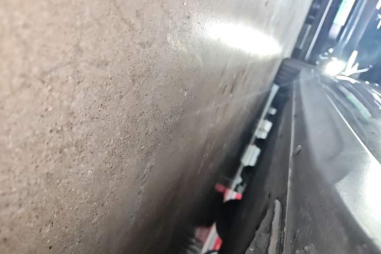 Used Nio ET7 2022 100kWh First Edition Right Side Sill