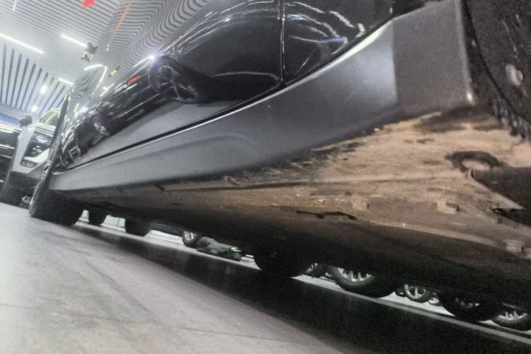 Used Nio ET7 2022 100kWh First Edition Right Side Sill