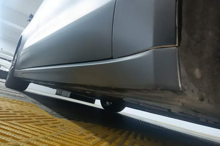 Used Nio ET7 2022 100kWh First Edition Right Side Sill