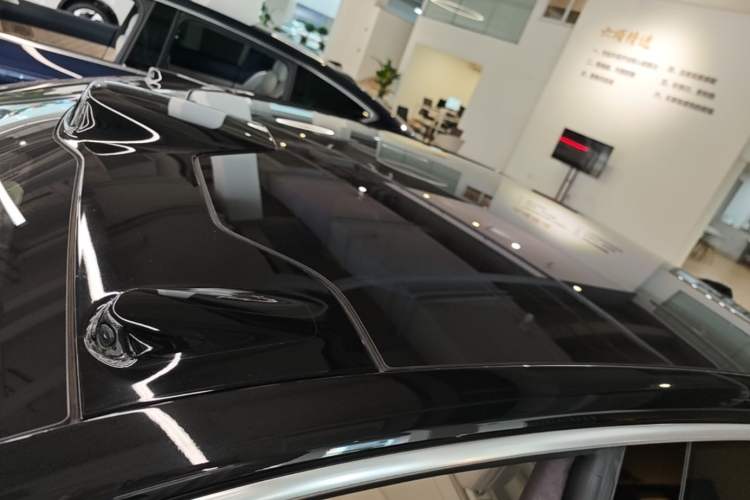 Used Nio ET7 2022 75 kWh Roof