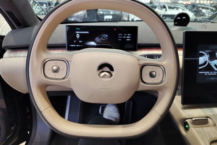 Used Nio ET7 2022 100kWh First Edition Steering Wheel