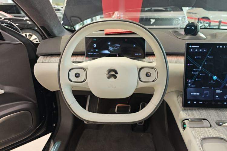 Used Nio ET7 2022 100kWh First Edition Steering Wheel