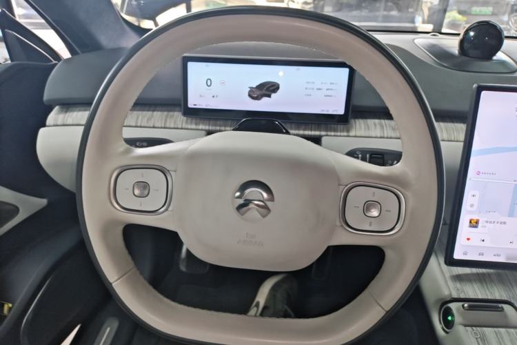 Used Nio ET7 2022 100kWh First Edition Steering Wheel