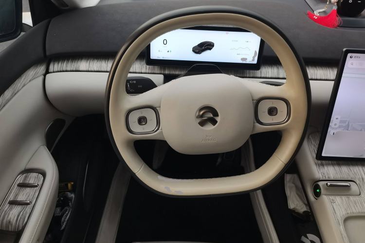 Used Nio ET7 2022 100kWh First Edition Steering Wheel
