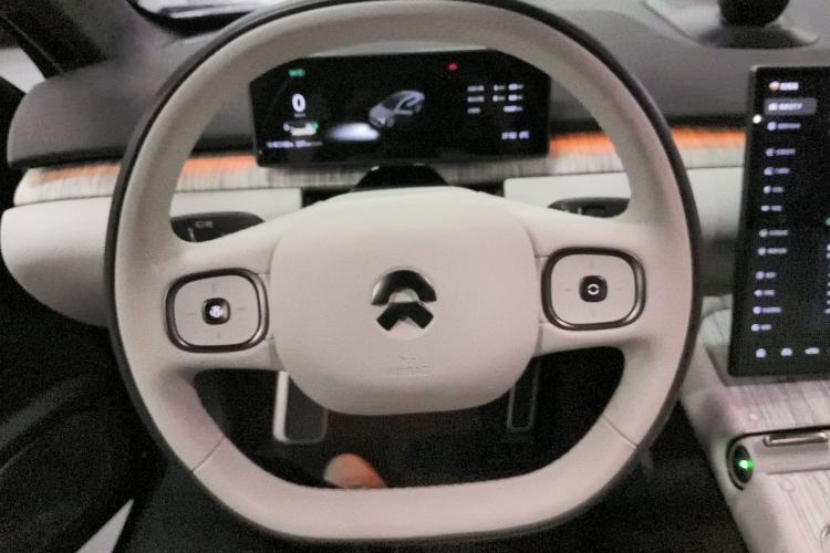 Used Nio ET7 2022 100kWh First Edition Steering Wheel