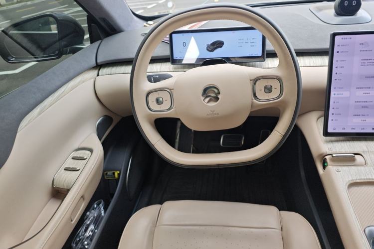 Used Nio ET7 2022 100kWh First Edition Steering Wheel