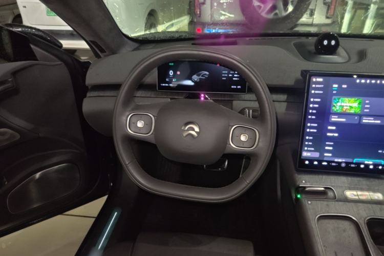 Used Nio ET7 2022 100kWh First Edition Steering Wheel