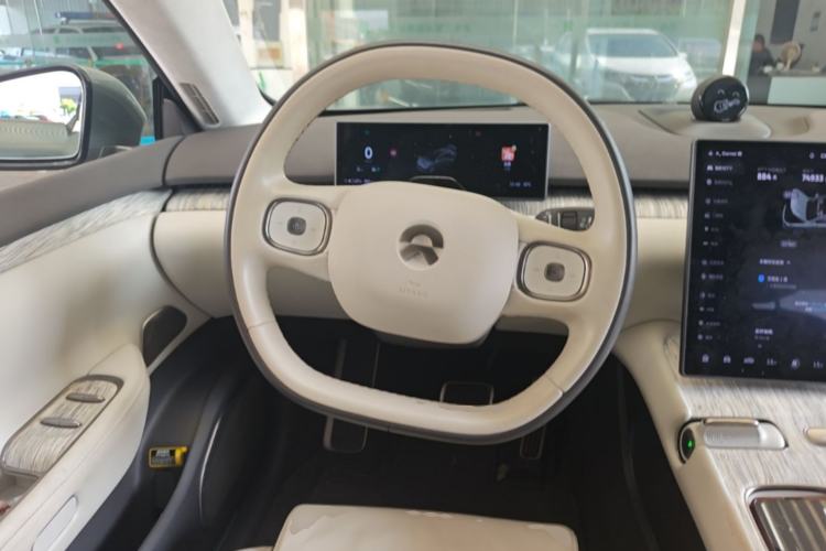 Used Nio ET7 2022 100kWh First Edition Steering Wheel