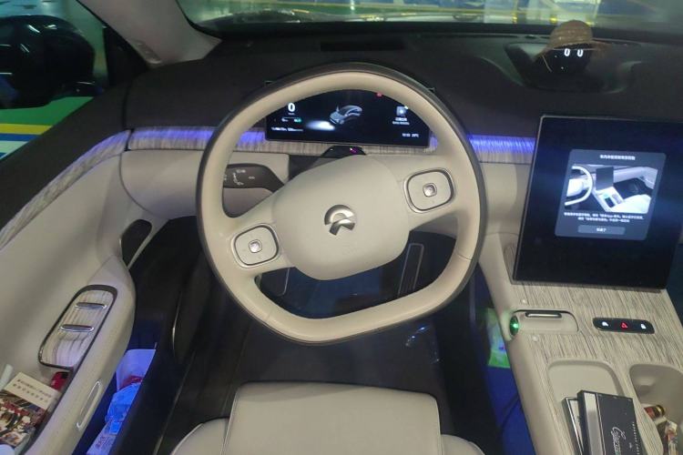 Used Nio ET7 2022 100kWh First Edition Steering Wheel
