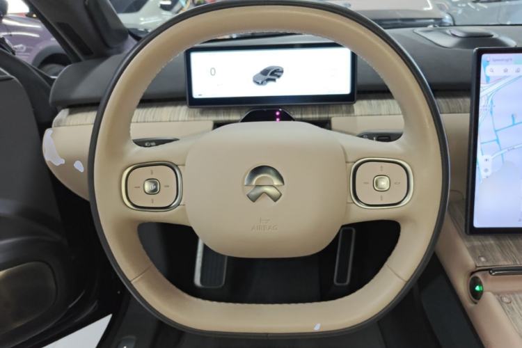 Used Nio ET7 2022 75 kWh Steering Wheel