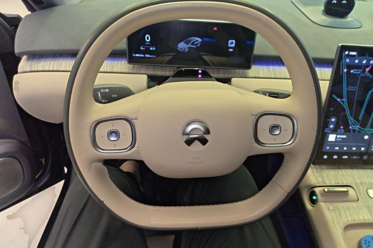 Used Nio ET7 2022 100 kWh Steering Wheel