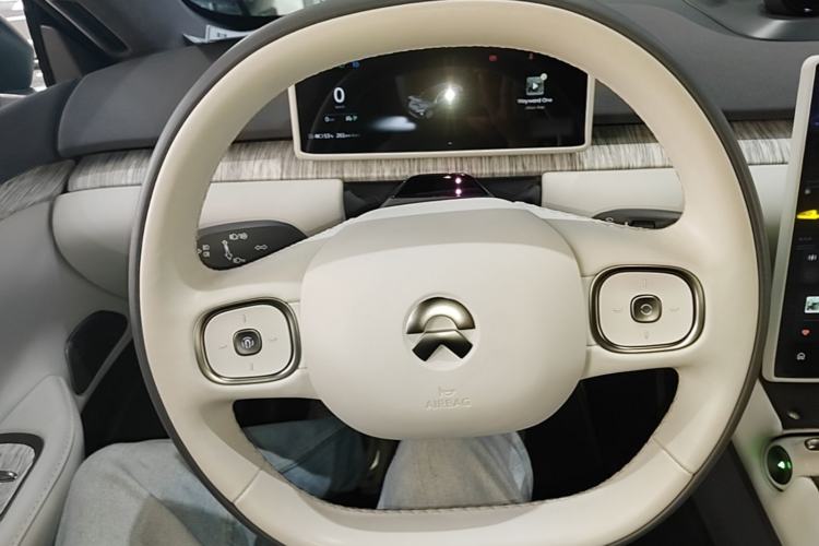 Used Nio ET7 2022 75 kWh Steering Wheel