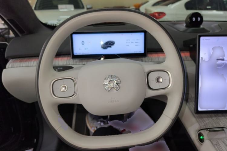 Used Nio ET7 2022 75 kWh Steering Wheel
