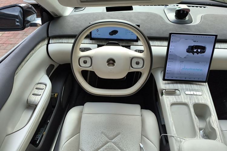 Used Nio ET7 2022 100kWh First Edition Steering Wheel