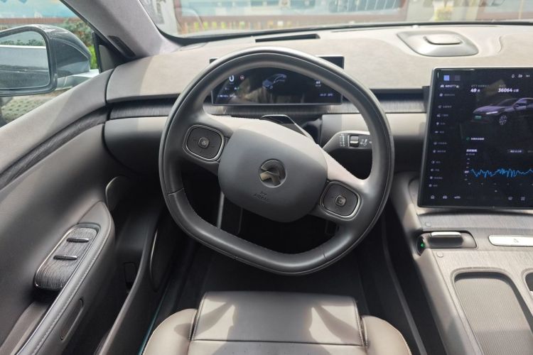 Used Nio ET7 2022 75 kWh Steering Wheel