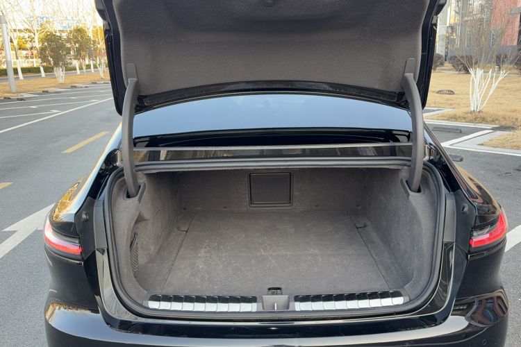 Used Nio ET7 2022 100kWh First Edition Trunk