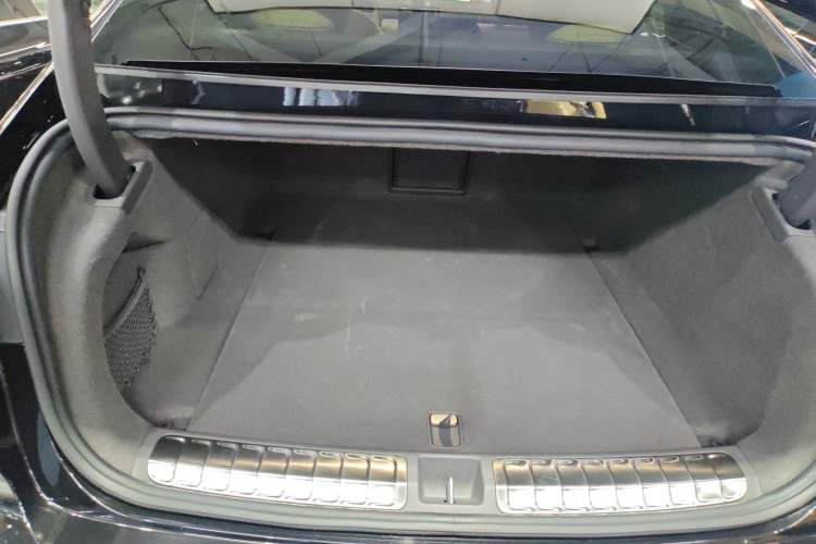 Used Nio ET7 2022 100 kWh Trunk