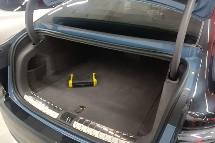 Used Nio ET7 2022 100kWh First Edition Trunk