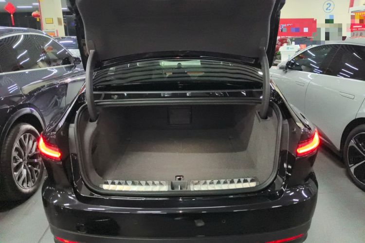 Used Nio ET7 2022 100kWh First Edition Trunk