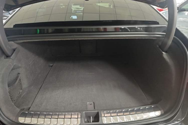 Used Nio ET7 2022 100 kWh Trunk