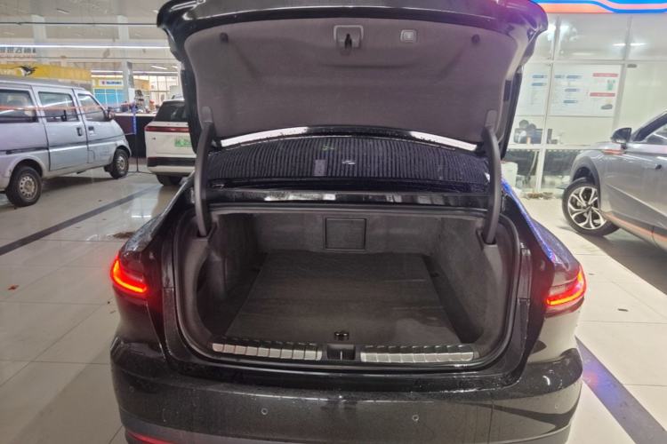 Used Nio ET7 2022 100kWh First Edition Trunk