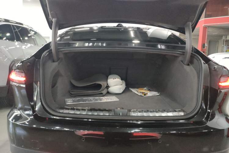 Used Nio ET7 2022 100kWh First Edition Trunk